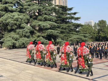 英烈不朽  山河永念
